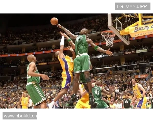 皮尔斯回忆阿泰关键三分背后故事科比单打战术的深远影响 皮尔斯回忆阿泰关键三分背后故事科比单打战术的深远影响