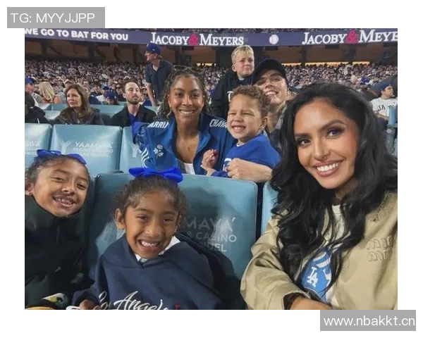 坎迪斯帕克透露退役后萧华频繁问候而WNBA总裁从未联系 坎迪斯帕克透露退役后萧华频繁问候而WNBA总裁从未联系