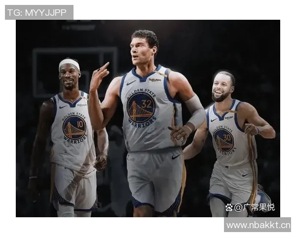 科尔分析追梦巴特勒与库明加同场对球队空间布局的影响与挑战 科尔分析追梦巴特勒与库明加同场对球队空间布局的影响与挑战