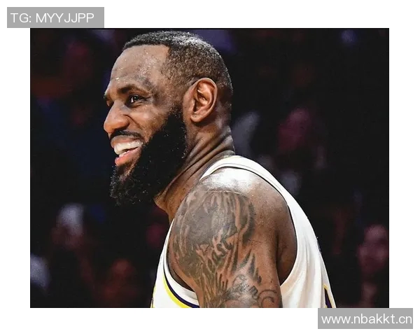 詹姆斯篮板广告引热议土耳其植发公司与NBA的奇妙联动 詹姆斯篮板广告引热议土耳其植发公司与NBA的奇妙联动