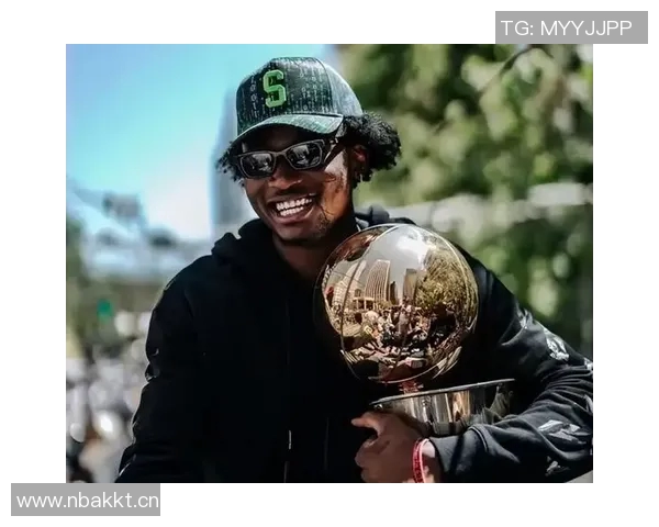 库明加强调失误影响球队节奏与能量提醒队友在疲惫时保持战术执行力 库明加强调失误影响球队节奏与能量提醒队友在疲惫时保持战术执行力