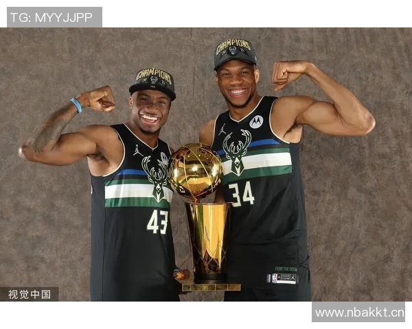 字母哥荣膺五大荣誉成就欧锦赛季军总冠军NBA杯双料MVP与DPOY三兄弟同队共创辉煌 字母哥荣膺五大荣誉成就欧锦赛季军总冠军NBA杯双料MVP与DPOY三兄弟同队共创辉煌