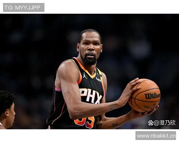 杜兰特谈防守与进攻的双重责任助力球队全方位提升 杜兰特谈防守与进攻的双重责任助力球队全方位提升