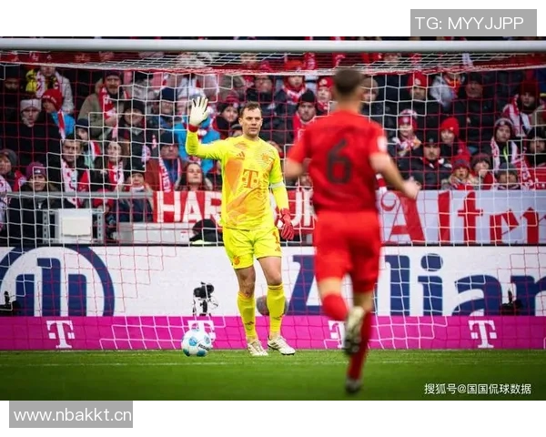 费耶诺德后卫回应拜仁传闻称队友常开玩笑我专注于个人成长