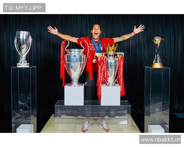 欧冠第三轮最佳阵容揭晓费尔明门德斯领衔卡尔范戴克入选 欧冠第三轮最佳阵容揭晓费尔明门德斯领衔卡尔范戴克入选