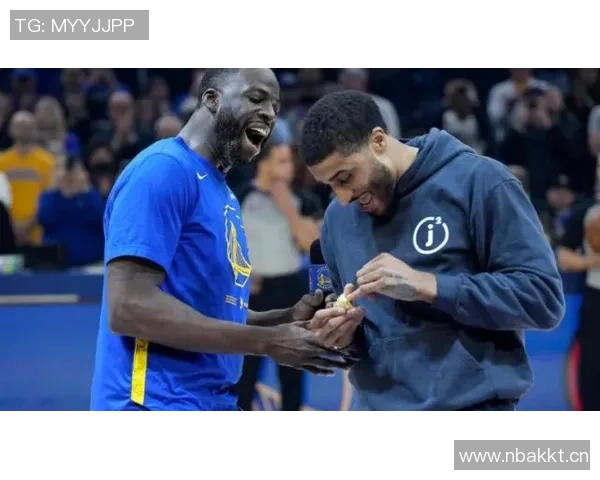 勇士高效投篮展现团队配合小佩顿强调流畅传球的重要性 勇士高效投篮展现团队配合小佩顿强调流畅传球的重要性